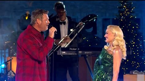 Christmas Music, Unique Christmas, Gwen Stefani And Blake, Rockefeller ...