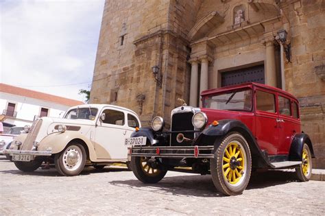 La gran exposición de coches clásicos de Belalcázar en fotografías