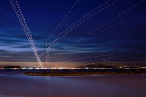 Long Exposures of Aircraft Landings and Takeoffs (14 pics) - Izismile.com