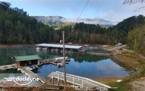 Mallard Cove Marina Docklyne