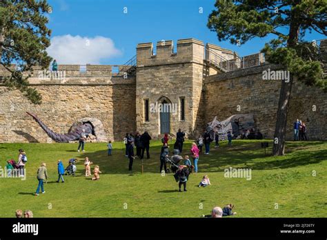 Dragon Drops In To Visit Lincoln Castle 2022 Hi Res Stock Photography