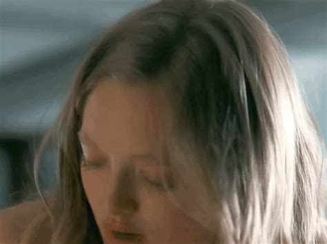 Amanda Seyfried And Juliana Moore Glorious Lesbian Plot From Chloe