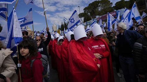 Thousands Protest Netanyahus Plan To Weaken Israels Judiciary As