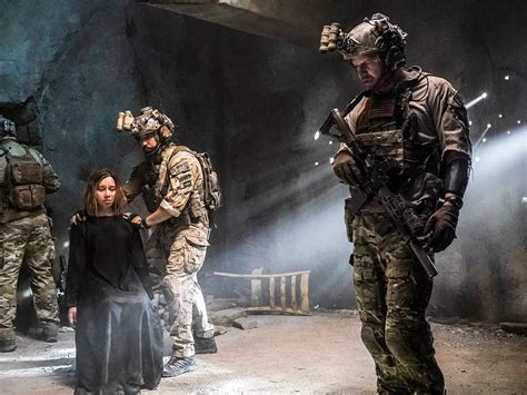 Su Rai 4 Seal Team 5 La Trama Degli Episodi Pericolo Sui Binari E