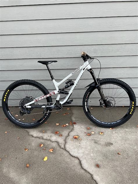 2020 Commencal Clash JR HIGHLY UPGRADED For Sale