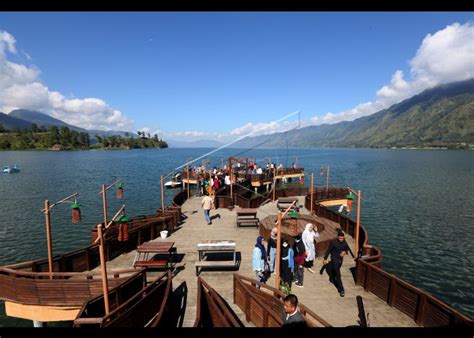 Destinasi Wisata Dermaga Pante Menye Laut Tawar Antara Foto