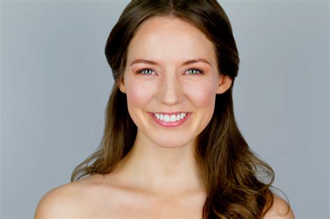 Mhairi Calvey Actress And Producer Braves Indie Film Industry