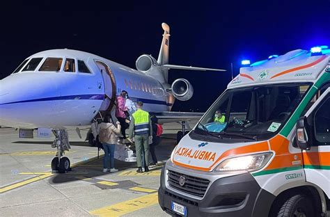 Bimbo Di Cinque Mesi In Pericolo Di Vita Trasportato Da Lamezia A