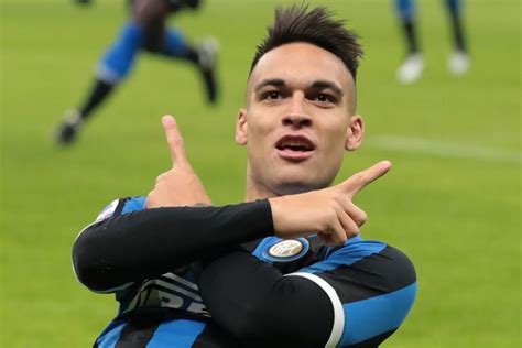 Real Madrid Bidik Lautaro Martinez Sebagai Suksesor Karim Benzema