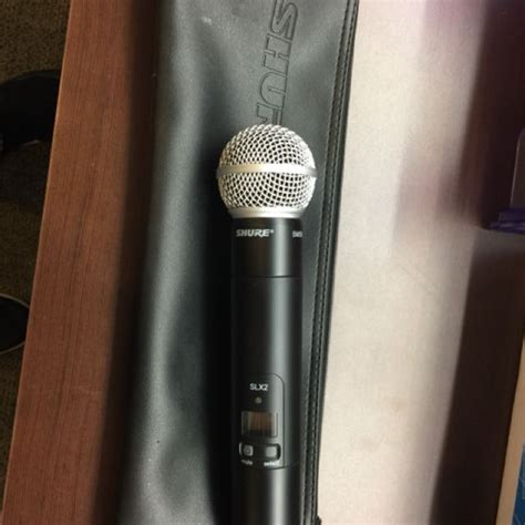 Shure SLX4 SM58 Handheld Wireless Microphone 2x Units For Sale