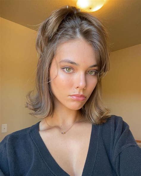 Laneya Grace 9GAG