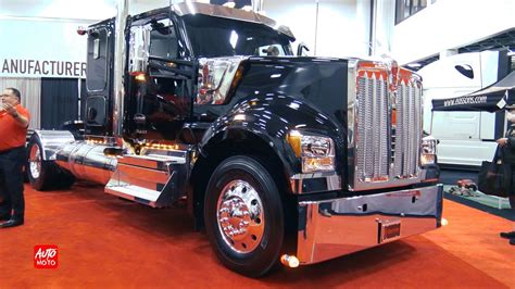 Kenworth W990 Interior