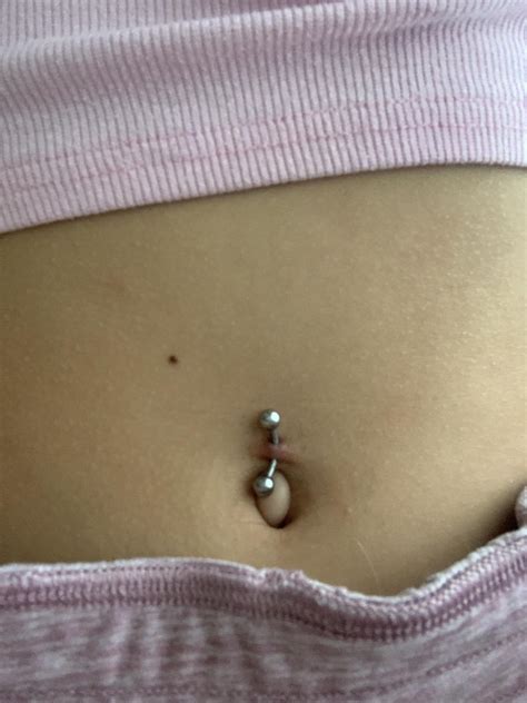 Is My Navel Piercing Rejecting Or Is It An Infection I Got It 2