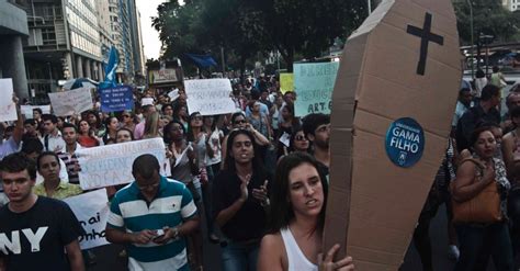 Ap S Decis O Do Mec Alunos Da Gama Filho E Univercidade Protestam