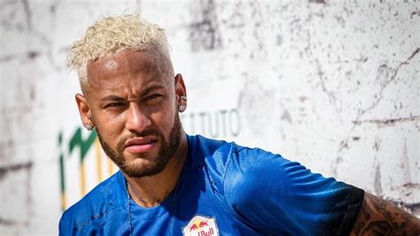 Imprensa Francesa Critica Neymar E Vê Declaração De Guerra Ao Psg