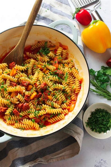 Easy One Pot Chorizo Pasta With Peppers Carrie S Kitchen