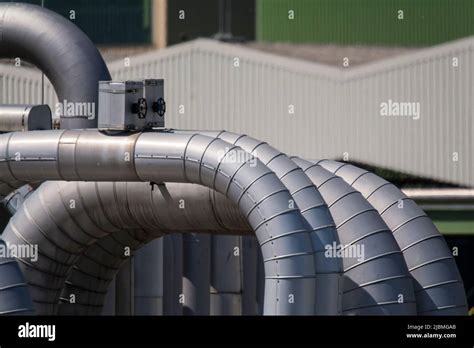 Pipeline And Refinery Hi Res Stock Photography And Images Alamy