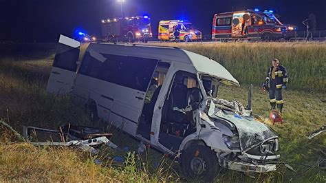 Autostrada A Dwa Wypadki W Okolicach Torunia Zdj Cia Nowo Ci