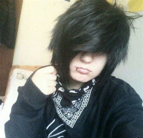 Why Is He So Cute Cute Emo Boys Emo Hair Emo Boy Hair