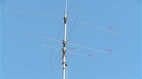 Ham Radio Live 69A HyGain AV 680 Vertical Antenna Review NINE BANDS