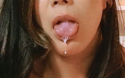 Watch Dbnk Amateur Aunt Stares At My Dick She Gives Me A Handjob