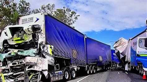 Bruce Highway Reopened After Two Ambulances Collide After Crashes