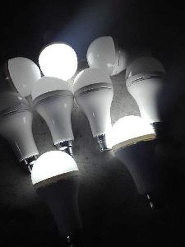 White Ac And Dc Rechargeable Led Bulb At Best Price In Chennai Ug Impex