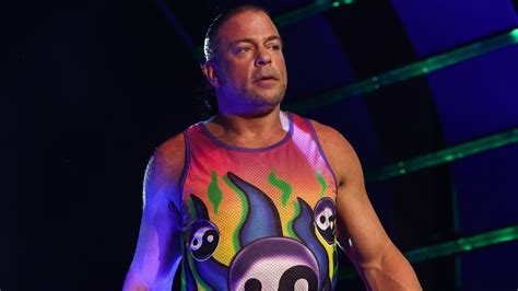 Wwe Hall Of Famer Rob Van Dam Explains Why Hes More Comfortable In Aew