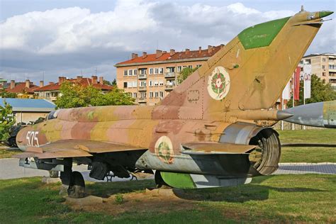 Mig 21bis Lazur Fishbed L 525 White National Museum Of M Flickr