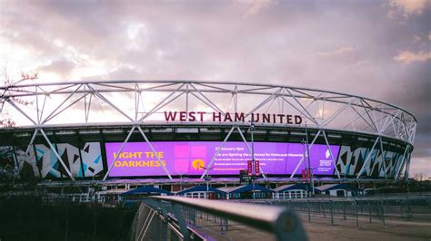 West Ham United and London Stadium commemorate Holocaust Memorial Day ...