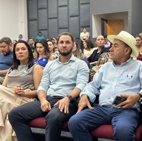 Prefeitura De Rio Branco E IFAC Entregam Certificados Para Mulheres