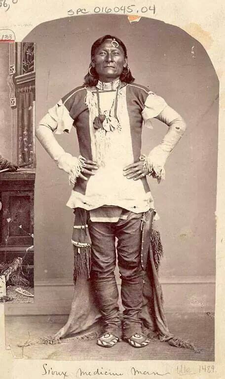 Sioux Medicine Man Native American Cherokee Native American Men Native American Indians