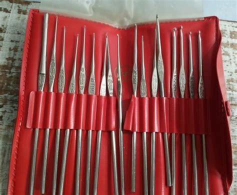 Vintage Boye Steel Crochet Hook Set With Rare Size 14 Made In Usa