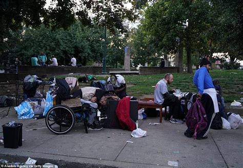 Drug Addicts Openly Inject Themselves In Broad Daylight On The Streets