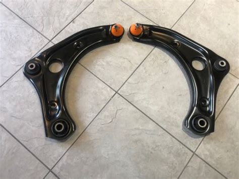 RENAULT MEGANE MK 3 2008 2015 TWO FRONT LOWER WISHBONE SUSPENSION ARMS