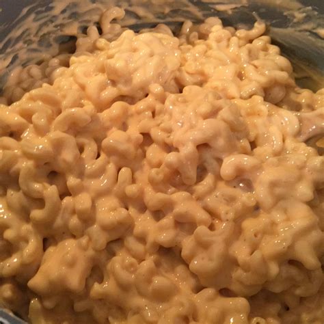 The Most Excellent Macaroni And Cheese Made With Velveeta And White Cheddar [homemade