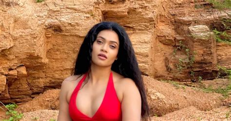 Hot Chulakshi Ranathunga New Hot Sext Red Bikini