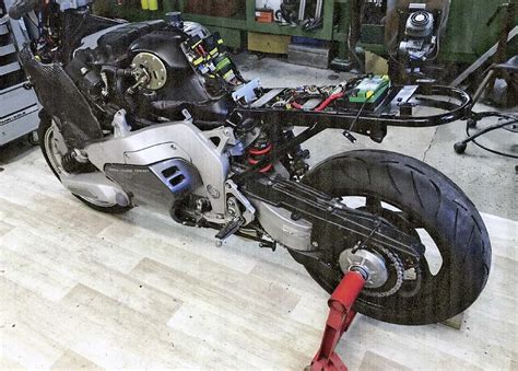 Yamaha GTS Naked Bike Umbau Aus Kradblatt