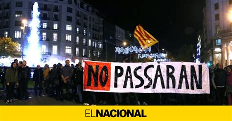 Los Cdr Cortan Varias Calles De Barcelona En Apoyo A La Huelga De Hambre