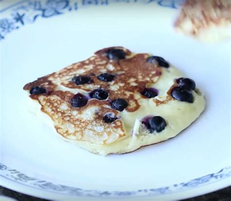 How To Make Ricotta Blueberry Pancakes Food Fanatic