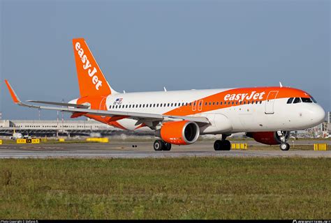 Oe Izj Easyjet Europe Airbus A Wl Photo By Stefano R Id