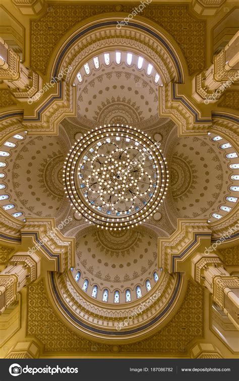 Al Noor Mosque In Sharjah Uae Stock Editorial Photo Nmessana