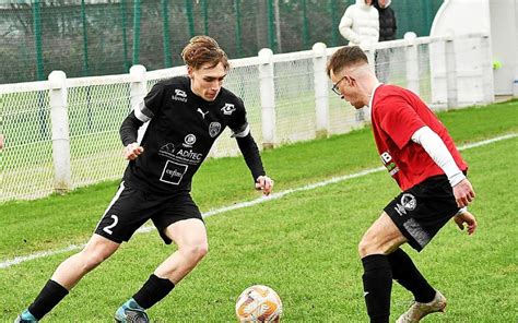 Coupe De Bretagne Les Jeunes Vannetais Se Qualifient Avec Sérieux Contre Riantec Foot