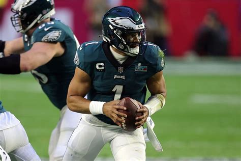 Jalen Hurts Video Eagles Qb Scores Second Td Of Game Against Chiefs In