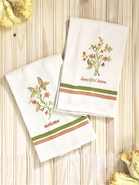 Bergamo Embroidered Tea Towel Set Of 2 Kitchen And Table Linens Tea