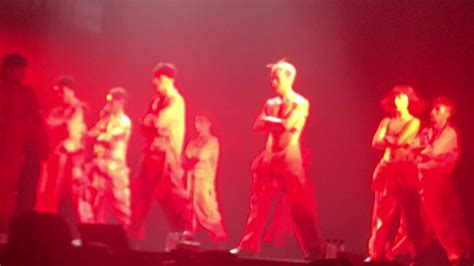 G Dragon 2017 World Tour Act III MOTTE In Toronto 170730 Michigo