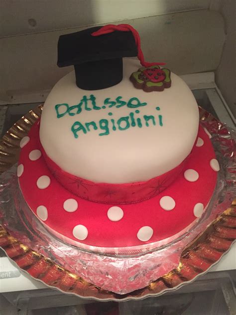 Torta Laurea In Pasta Di Zucchero Dolcegiuridica