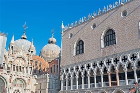 Palacio Ducal Y Catedral De San Marco En Venecia Italia Foto Premium