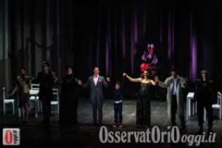 Bianca Guaccero Strega Innamorata Al Teatro Kennedy Di Fasano Le Foto