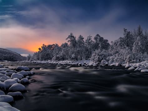 Papéis de Parede Árvores rio neve inverno anoitecer 1920x1440 HD imagem